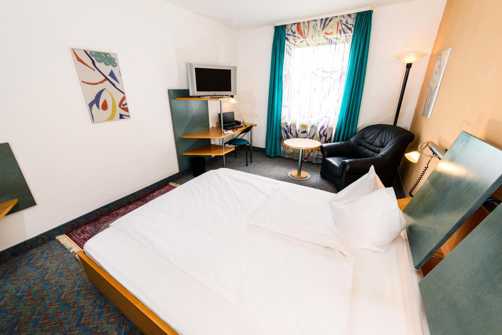 Hotel Residenz Schnelldorf Kamer foto